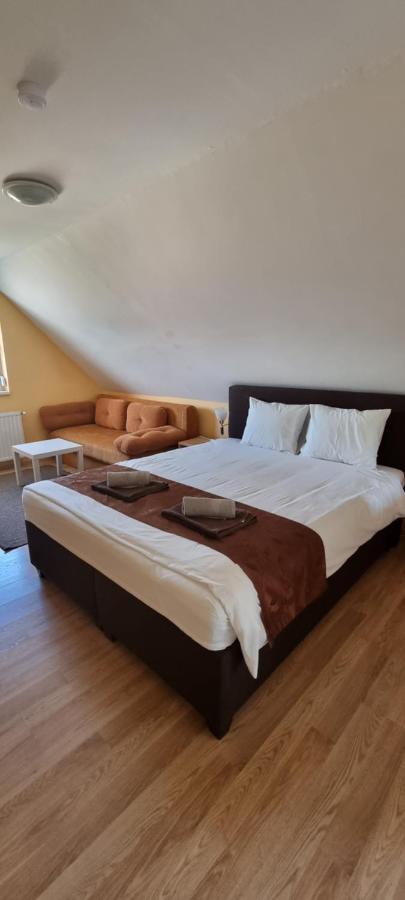 Joy Guesthouse Siófok Exteriér fotografie